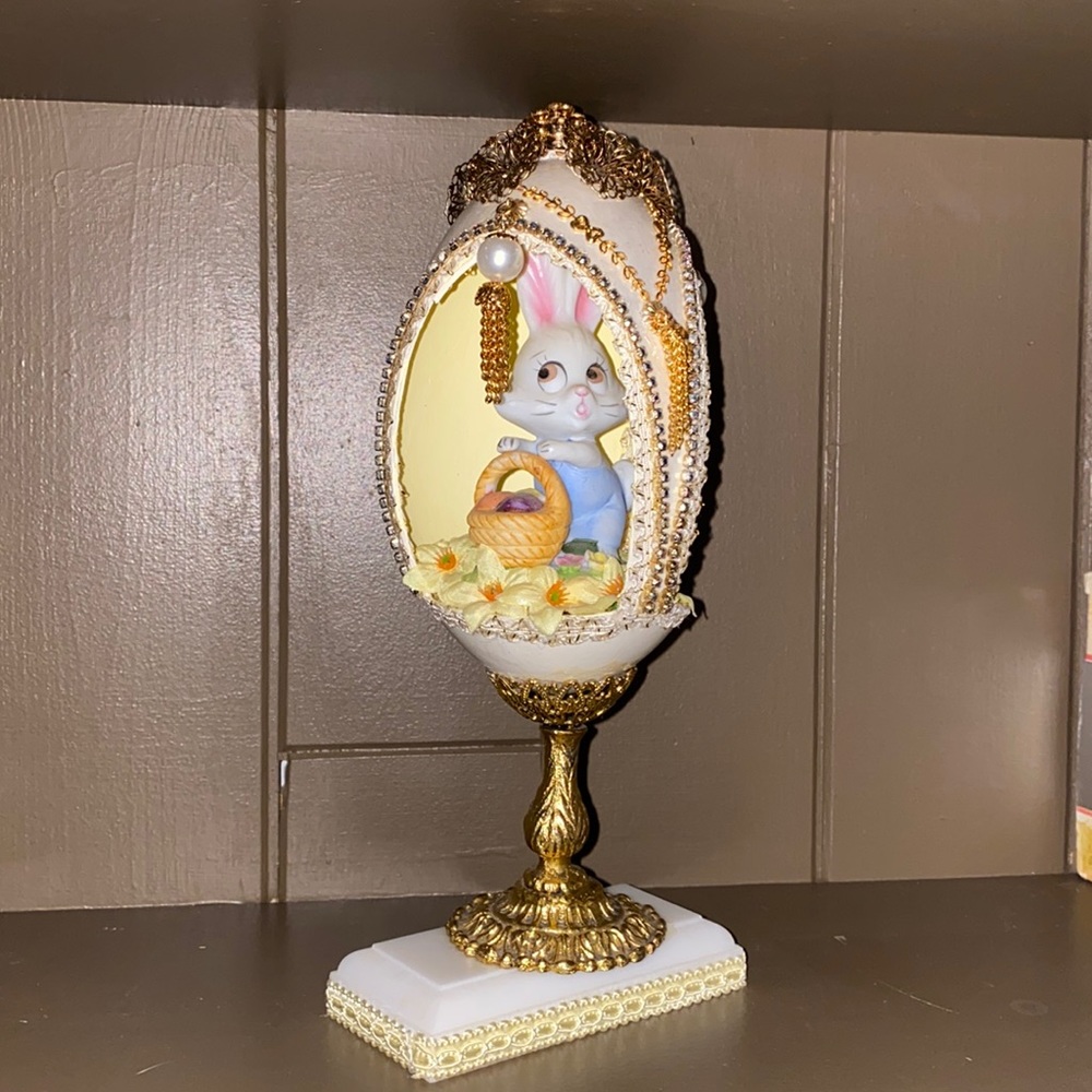 Vintage, Handmade, Real Ostrich Egg.